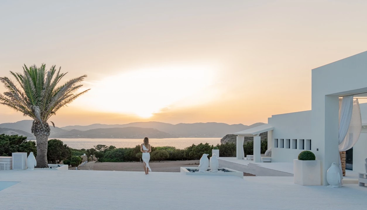 1685638135- Prospectors Luxury real estate Ibiza to rent villa Eden spain property rental sunset view sea exclusive outside.webp